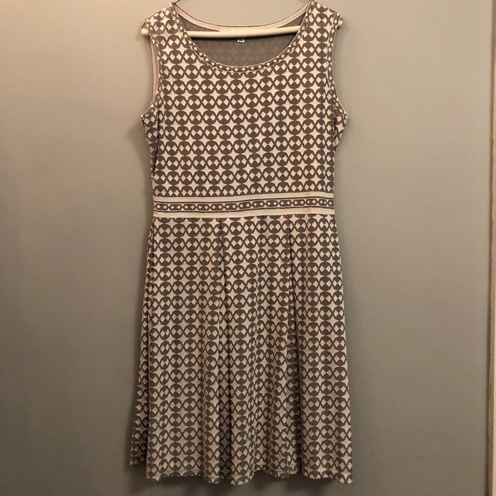 Max Studio Grey and White Mini Dress